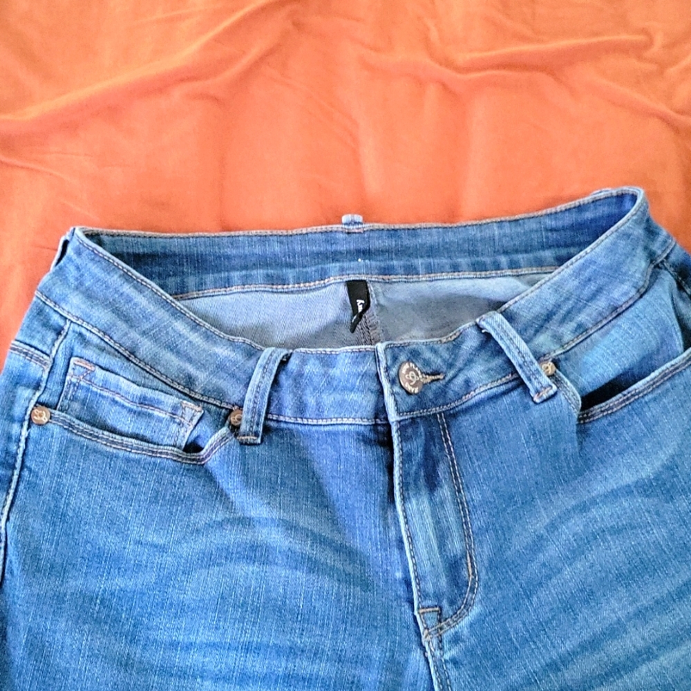 Nine planet jeans , size 7, stretch